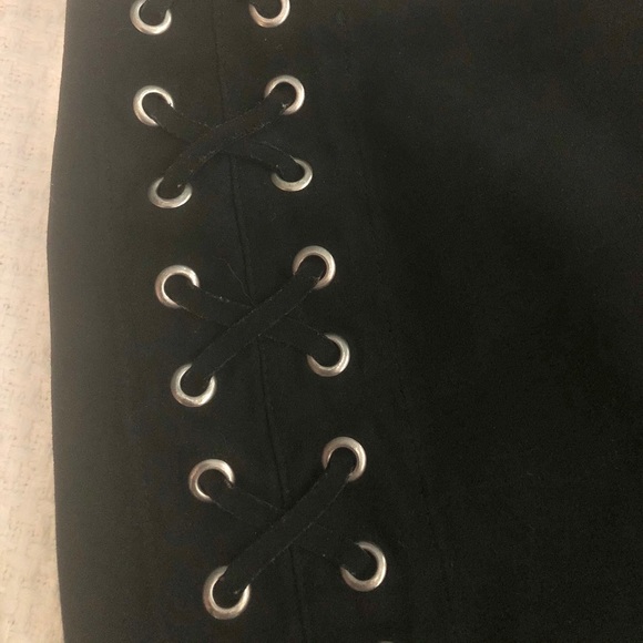 H&M Divided Faux Suede Lace Up Mini Skirt - Picture 4 of 4